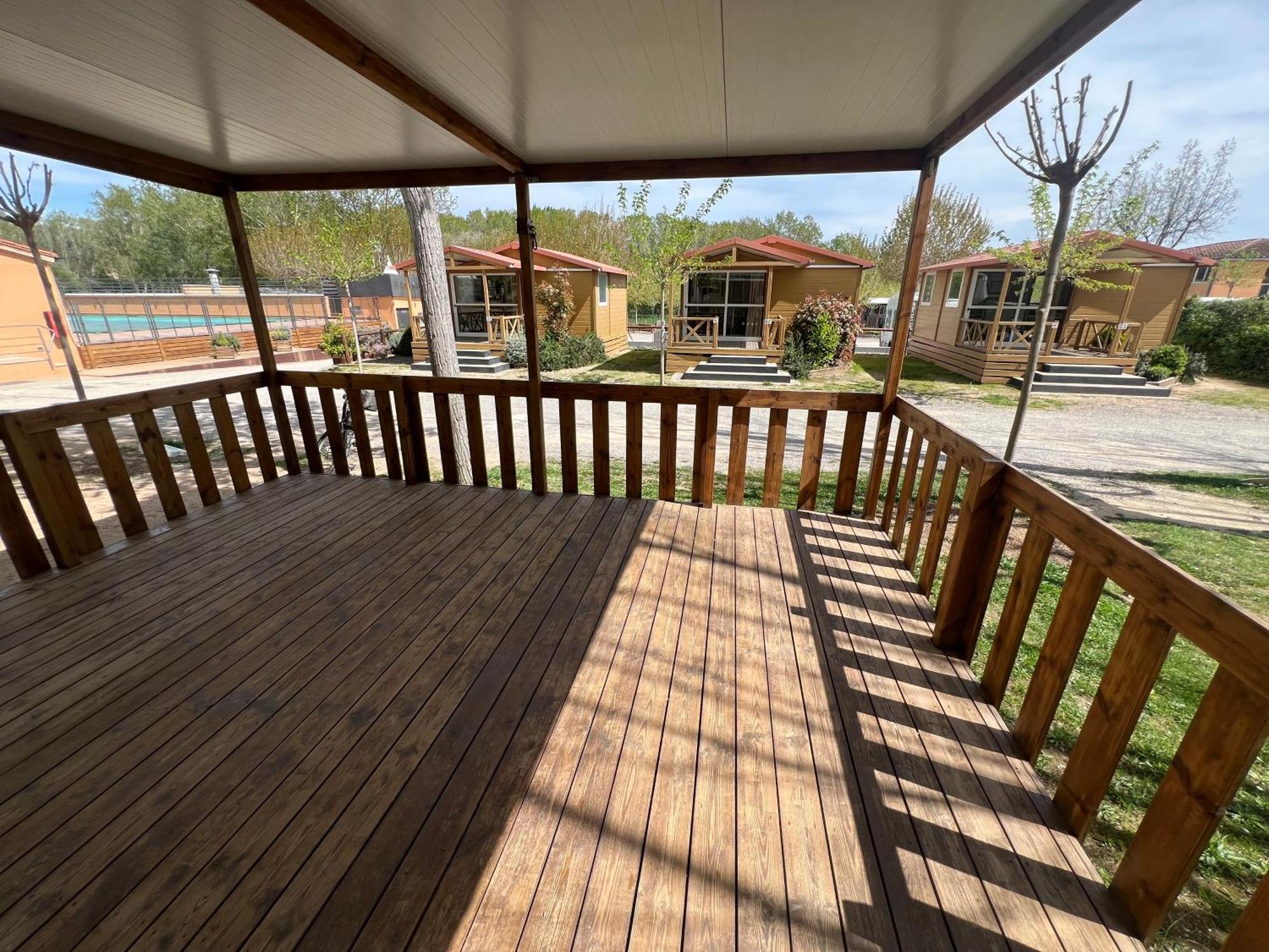 Camping El Llac De Banyoles